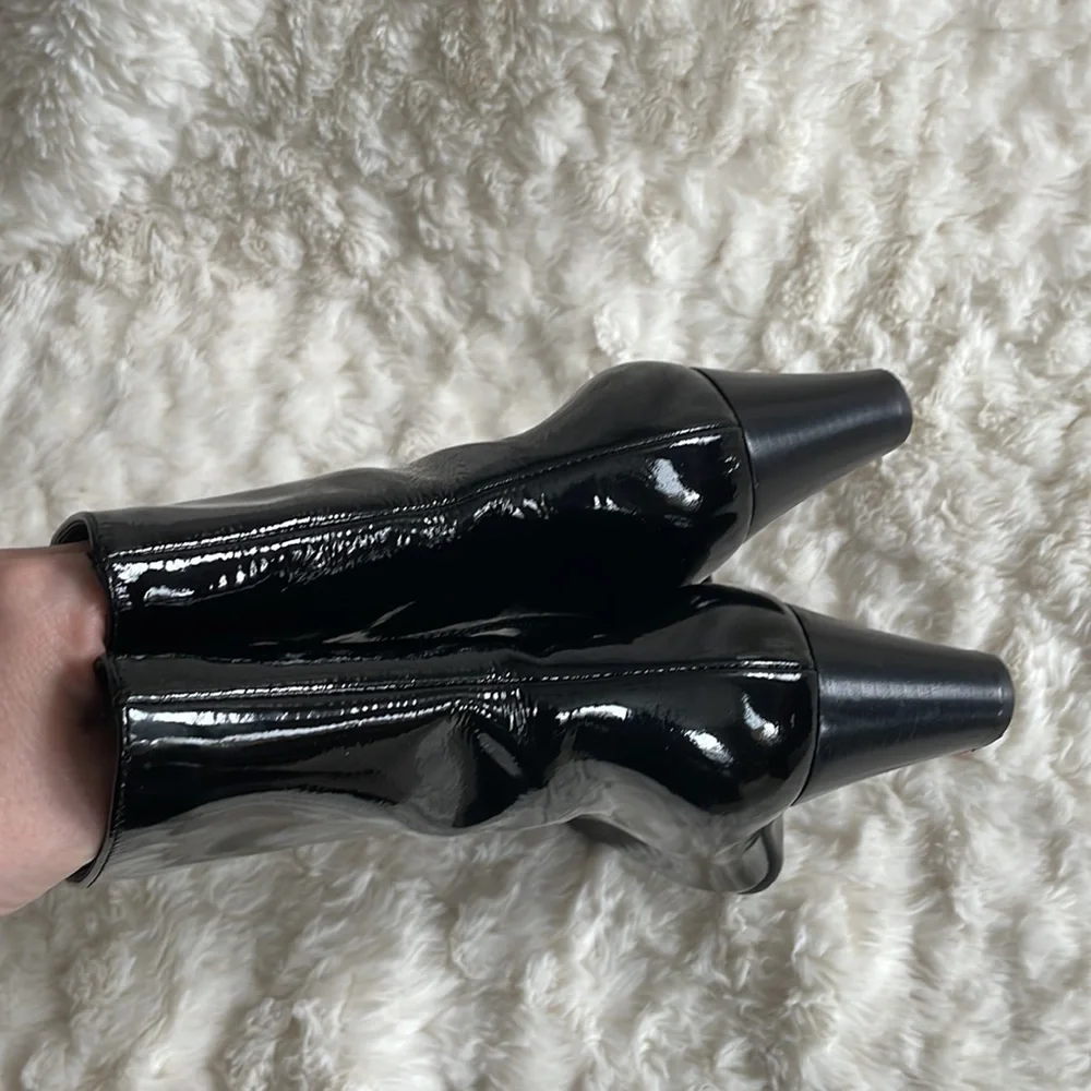 Gorgeous boots - Picture 2 of 9